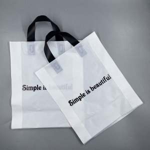 Sacs de courses en plastique LDPE biodégradable à prix de gros avec logo personnalisé et valve pour fourrures et chaussettes - Product Image 1