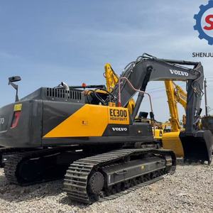 Excavatrice sur chenilles Volvo EC300 de 30 tonnes, d'occasion, reconditionnée, avec garantie d'un an sur le moteur et les composants principaux de la transmission - Product Image 2