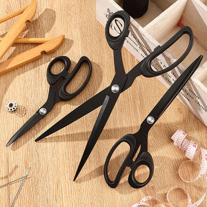 Tijeras de sastre de acero inoxidable con mango de plástico para cortar telas y coser - Product Image 5