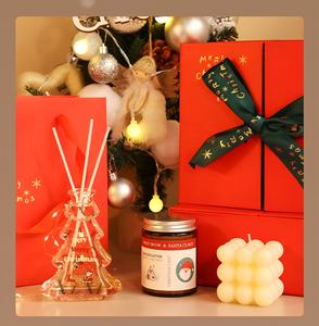 Bougie parfumée en cire de soja de style Noël, longue durée, OEM, avec boîte cadeau - Product Image 5