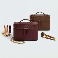 Trousse de Maquillage Matelassée en Cuir Véritable avec Fermeture Éclair Dorée, Organisateur Cosmétique de Luxe, Pochette de Voyage, Option Logo Personnalisé