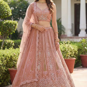 Collection de vêtements de mariée indiens en velours Fabzone modèle FZBELLA avec travail Zarkhan pour les mariées, en stock - Product Image 2