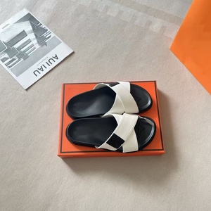 Nuovi Sandali Incrociati da <span class=keywords><strong>Donna</strong></span> di Marca Designer, Ciabatte di Lusso da Uomo Grandi, Antiscivolo, Comode per la Spiaggia, Adatte per l'Uso Esterno, Set per Coppie - Product Image 5