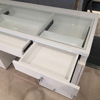 Table de toilette avec miroir en verre à LED personnalisée en gros, 12 tiroirs, application pour la chambre à coucher des femmes, grande table de toilette