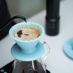 ชุดกาแฟดริปพกพาพร้อมแก้วเซิร์ฟเวอร์ทรงภูเขาไฟ ชุดกาแฟเดินทางพร้อมกระเป๋าเดินทาง - Product Image 6