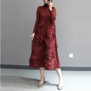 Artesanato Bordado 2023 Mais Design Vestido Bordado Mulheres Estilo Casual Vestido Plissado Vestido Vermelho Bordado