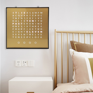 CHEETIE Orologio da Parete LED 50*50cm con Scritte in Rame, Orologio Elettronico da Scrivania a Batteria, Decorazione Moderna per Casa e Ufficio - Product Image 1