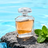 Flacon de parfum de luxe en verre cristal carré de 100 ml avec bouchon, estampage à chaud doré, logo personnalisé, emballage, échantillon gratuit disponible