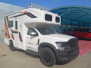 Camper 4x4 économique, <span class=keywords><strong>camping</strong></span>-<span class=keywords><strong>car</strong></span> 6 places <span class=keywords><strong>avec</strong></span> espace de vie spacieux, <span class=keywords><strong>camping</strong></span>-<span class=keywords><strong>car</strong></span> 4x4 haut de gamme pour voyages en famille et aventures - Product Image 1