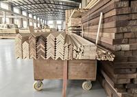 Plinthe en bois massif de cèdre rouge occidental sur mesure pour sauna, garniture murale et de sol intérieure