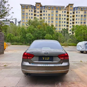 Bora Comfort Edition 2013, <span class=keywords><strong>berlina</strong></span> a benzina con motore 1.8L, cambio automatico, guida a sinistra, pneumatici R15, sedili in tessuto, interni in pelle, trazione anteriore. - Product Image 3