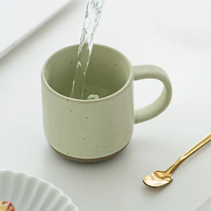 Mug à café personnalisé en grès blanc dépoli avec poignée, résistant aux aliments, compatible lave-vaisselle et micro-ondes, réutilisable, cadeau d'entreprise, logo personnalisé - Product Image 5