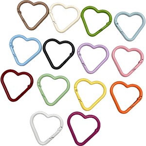 Mosquetones de aleación de zinc en forma de corazón, pintados, portátiles, con clips para llaveros, para actividades promocionales - Product Image 5