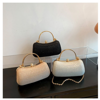 Sac bandoulière de luxe en PU pour femme avec chaîne dorée et diamants, étanche et antichoc, idéal pour mariage