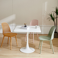 Table à manger carrée blanche décontractée moderne pour la maison petit appartement Tables basses de magasin de thé au lait ensemble de meubles de chaise