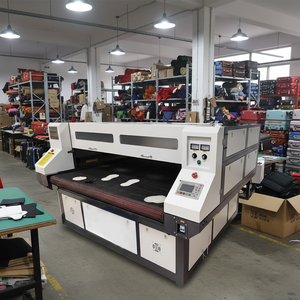 Machine de découpe laser CO2 numérique CNC à prix abordable pour acrylique, <span class=keywords><strong>bois</strong></span>, caoutchouc, cuir, tissu, tapis, vêtements, avec double tête et caméra CCD - Product Image 2