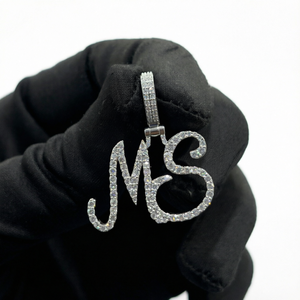 Colgante de Moissanita con Inicial MS, Plata de Ley 925, Engaste de Canal, Corte Brillante Redondo, Amuleto de Lujo Unisex para Uso Diario - Product Image 1