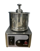 Raffineuse de chocolat professionnelle robuste pour la production de chocolat du grain à la barre, machine à moudre le cacao à haute efficacité