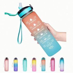 ขวดน้ำกีฬาแบบกำหนดเอง ขนาด 32 ออนซ์/1000 มล. ปลอดสาร BPA ผลิตจากพลาสติก PE พร้อมตัวบอกเวลา ดีไซน์มินิมอลทันสมัย โลโก้สร้างแรงบันดาลใจ ดื่มได้โดยตรง - Product Image 5