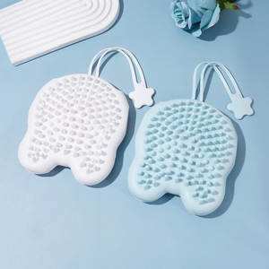 Hete Aanbieding Zachte Siliconen Borstelhandschoenen voor Katten, Kleine Dieren en Honden voor Massage, Wassen en Baden - Product Image 2