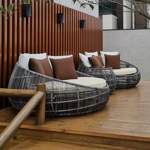 Lit de Jardin Moderne de Luxe Personnalisé de Haute Qualité pour Piscine Extérieure, en Aluminium Durable et Imperméable, pour Patio et Cabane de Plage - Product Image 3