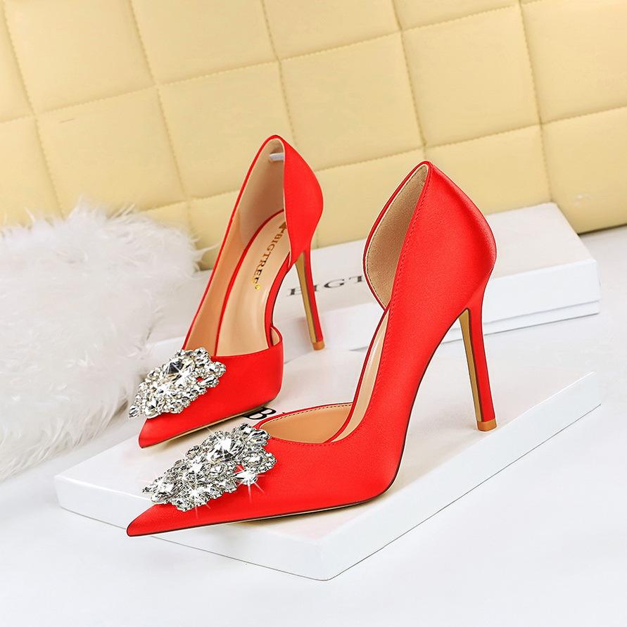 Red / heel 10.5cm