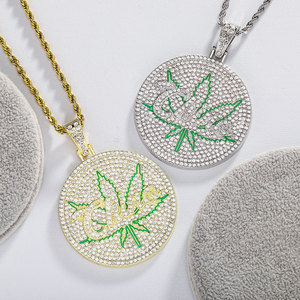 Collier pendentif Hip Hop en alliage doré avec micro-pavé CZ, feuille d'érable ronde et tête <span class=keywords><strong>de</strong></span> tigre, chaîne requin, bijoux <span class=keywords><strong>de</strong></span> mode urbaine pour rappeurs - Product Image 1