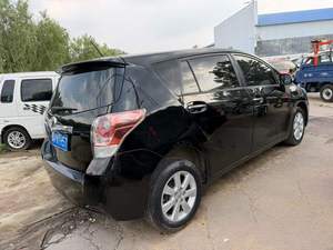 Toyota Avensis, Extérieur Noir, Intérieur Beige, Version Économique en Carburant - Product Image 4