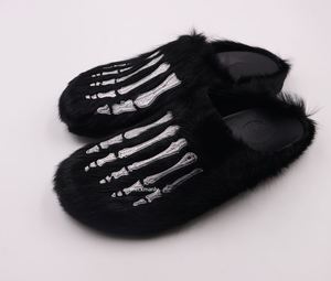 Pantoufles pour hommes personnalisées de haute qualité, en peluche, avec logo personnalisé - Product Image 3