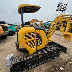 Excavatrice Komatsu PC35 de 3,5 tonnes, d'occasion, de marque japonaise, moteur Cummins, excavatrice sur chenilles, petite excavatrice d'occasion, provenance Japon. - Product Image 2