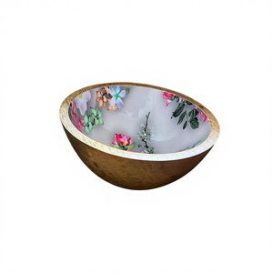 Bol à salade en bois naturel imprimé, design artisanal complexe, écologique, passe au lave-vaisselle, pour les fêtes, style contemporain - Product Image 1