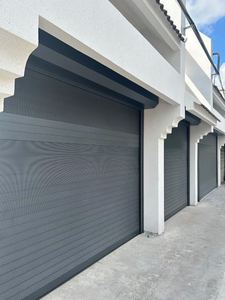 Fabricante superior de China, puerta de tienda Industrial de alta calidad, persiana enrollable, puerta de almacén, Motor de Hardware impermeable moderno incluido - Product Image 3
