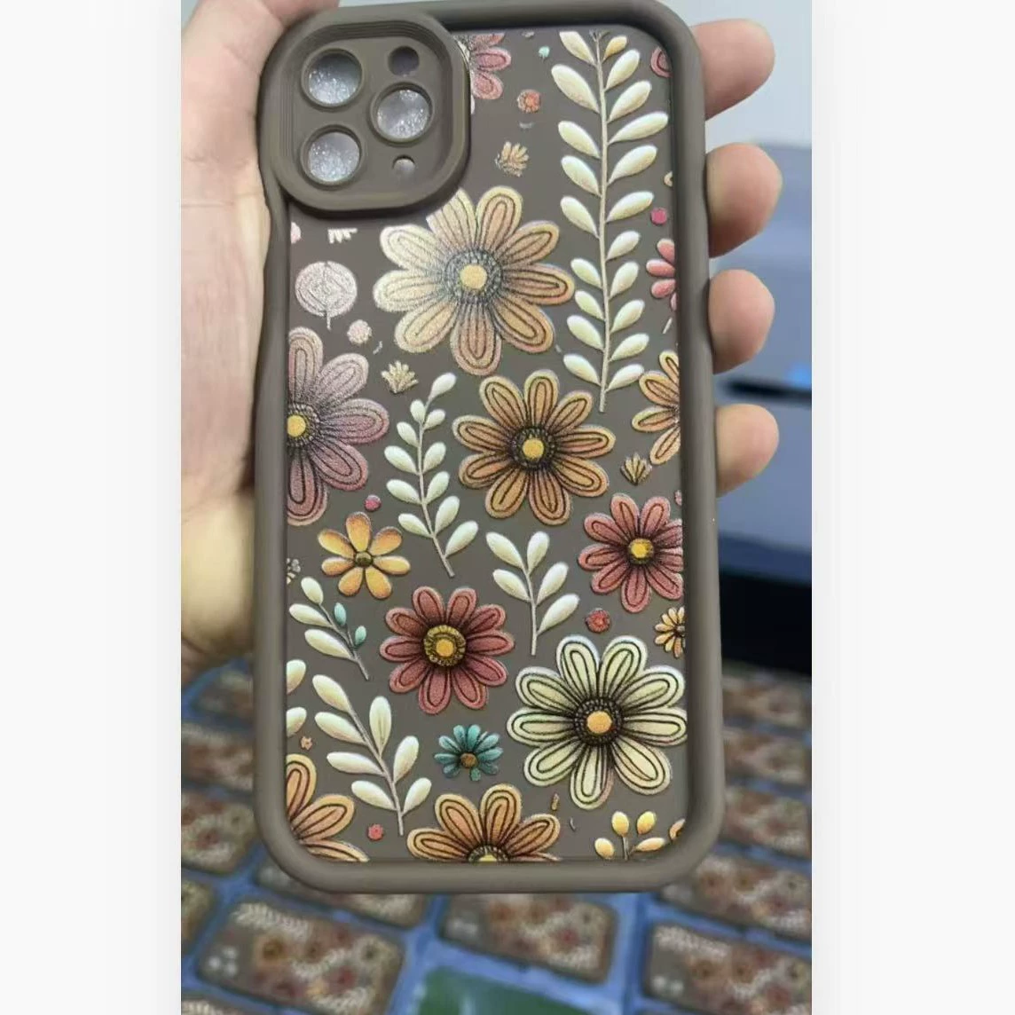 สีน้ำตาล