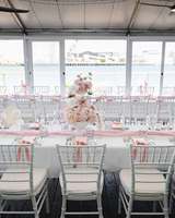 Chaise Chiavari en bambou blanc empilable de luxe, chaise de mariage en plastique durable pour hôtel, salle à manger, mariage, fête, événements en plein air