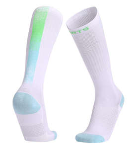 الأكثر مبيعًا جوارب رياضية مريحة بشعار مخصص لفصل الشتاء ، طاقم عالي المقاومة للعرق جيد التهوية لركوب الدراجات اليومية - Product Image 1