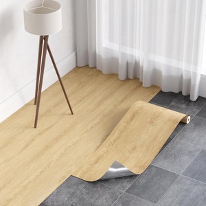 Revêtement de sol en vinyle large <span class=keywords><strong>Film</strong></span> décoratif protecteur auto-adhésif <span class=keywords><strong>Carreaux</strong></span> de sol en grain de bois Autocollants de sol à peler et à coller Durable Facile - Product Image 1
