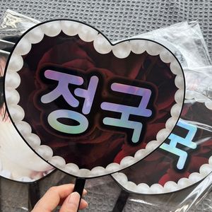 Éventails en PVC personnalisés LNX à impression double face, en forme de cœur, holographiques, promotionnels, en plastique, modèle <span class=keywords><strong>carte</strong></span>, pour KPOP Art - Product Image 5