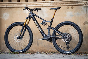 Bicicleta de Montaña Eléctrica DJI Amflow <span class=keywords><strong>PL</strong></span> Carbon Pro 800Wh con Cuadro de Fibra de Carbono Ultra Ligero y Suspensión Total para Descenso (EMTB) - Product Image 4