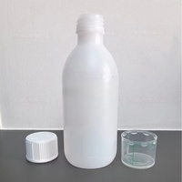 Botella vacía de 473 ml, 16 oz, 500 ml, cuadrada, con boca de rosca, botella de plástico doméstica, botella de plástico PET arqueada, tapa con letras rojas.