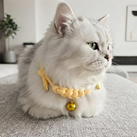 Collier pour chat en corde tressée jaune ombré fait main avec clochette, accessoire pour animal de compagnie réglable, collier tissé esthétique pour chaton, personnalisable