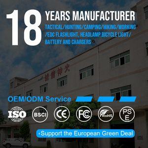 Linterna Táctica LED Ultra Throw de 1000M para Caza, T70 2300LM, Doble Interruptor, Aleación de Aluminio, para Camping y Emergencias - Product Image 5