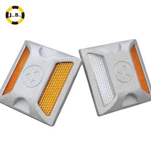 गर्म बिक्री चिंतनशील सुरक्षा उत्पादों डबल पक्षों यातायात चेतावनी राजमार्ग पीला एबीएस रोड स्टड - Product Image 5