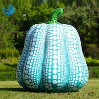 Sculpture Yayoi Kusama, grande sculpture de citrouille à pois pour jardin extérieur, pièces décoratives en résine et acier pour aménagement paysager