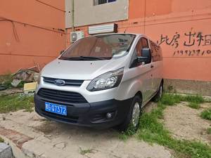 Furgoneta Usada Fort Transit con Configuraciones Inteligentes, Año 2017, Apta para Personalización de Autocaravanas, Transmisión Manual de 5 Velocidades, 6 Asientos, MPV, MINIBUS, VAN - Product Image 2