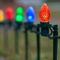 120v 0.5w Décoration Chaîne C9 C7 E12 En Plein Air De Noël À Facettes Fraise Bougie SMD2835 Multi Couleur Ampoules LED De Remplacement Ampoules