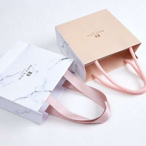 Boyang ถุงกระดาษเครื่องประดับพิมพ์ลายหรูหรา,เป็นมิตรกับสิ่งแวดล้อมสีกำหนดเองได้ - Product Image 6