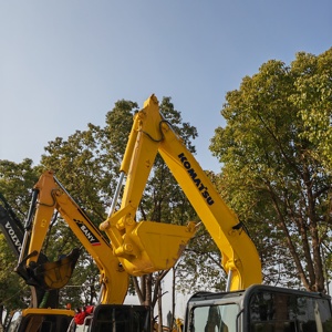 รถขุดขนาดเล็ก KOMATSU PC70-8 มือสอง 7 ตัน พร้อมเครื่องยนต์ ปั๊ม แบริ่ง ของแท้จากโรงงาน ลดราคาพิเศษ - Product Image 5