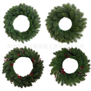 Couronne de Noël Imitation Sentai 24 pouces en pin plastique avec baies rouges pour décorations murales et de porte - Product Image 1