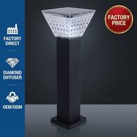 Lampadaire solaire à facettes de fabrication directe, diffuseur taillé en diamant IP65, panneau intégré, noir mat, pour allée de jardin