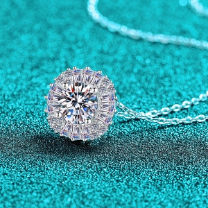 Collier pendentif échelle de luxe en argent pur S925 entièrement serti de moissanite, bijoux de mariage pour femme, personnalisation, vente en gros - Product Image 2